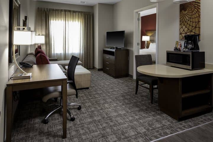Room 14 of 30