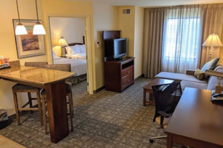 Room 22 of 90