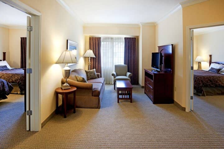 Room 8 of 46