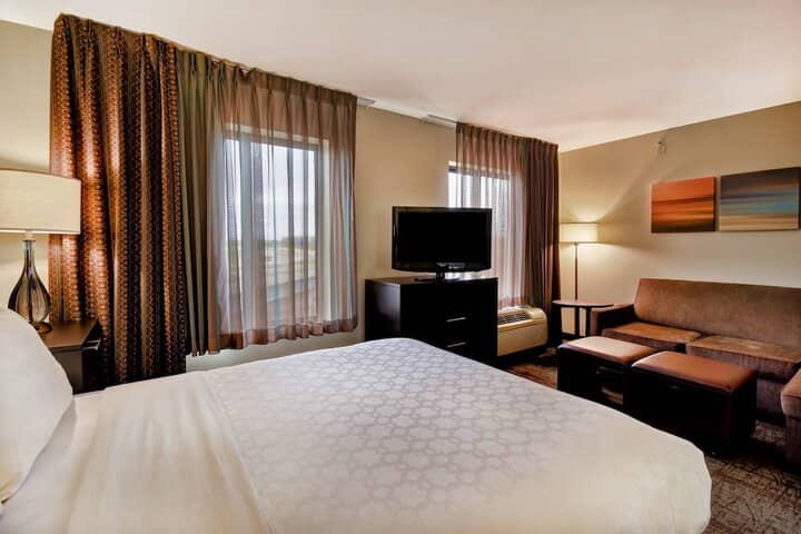 Room 6 of 55