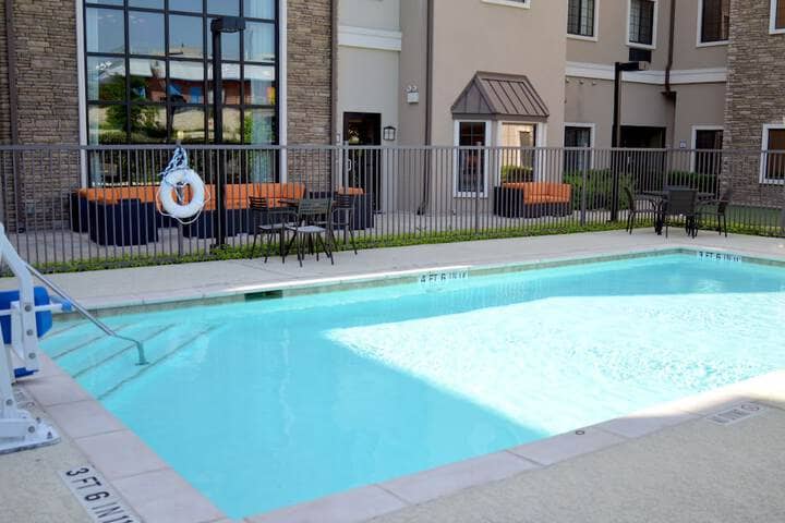 Pool 15 of 46