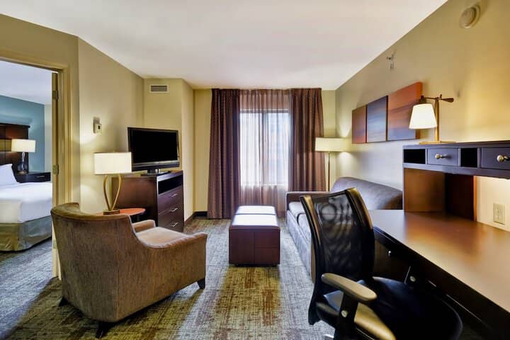 Room 3 of 55