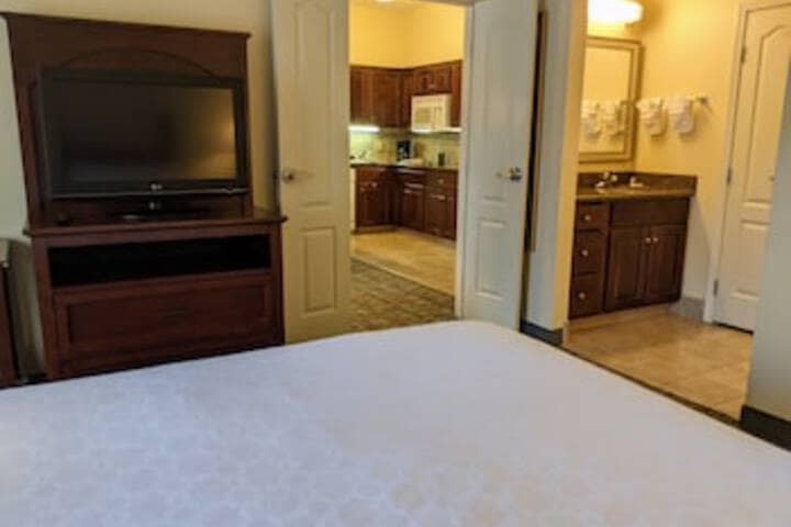 Room 19 of 90