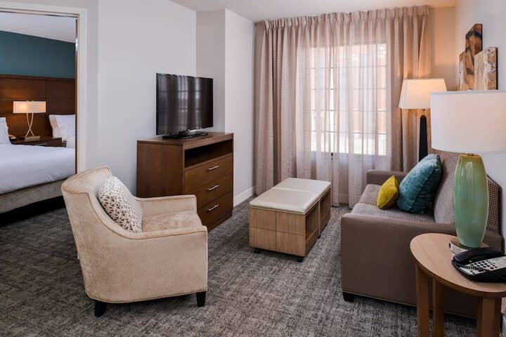 Room 16 of 42