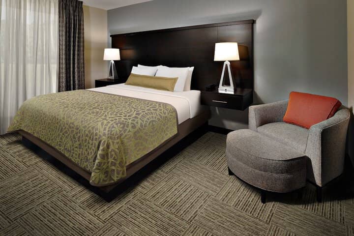 Room 15 of 32