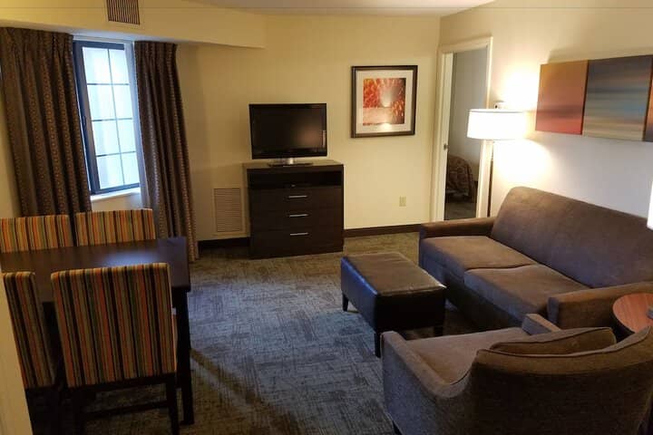 Room 10 of 91