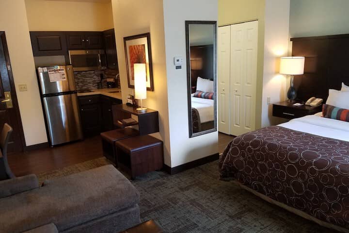 Room 4 of 91