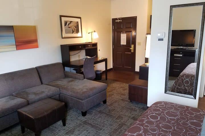 Room 7 of 91