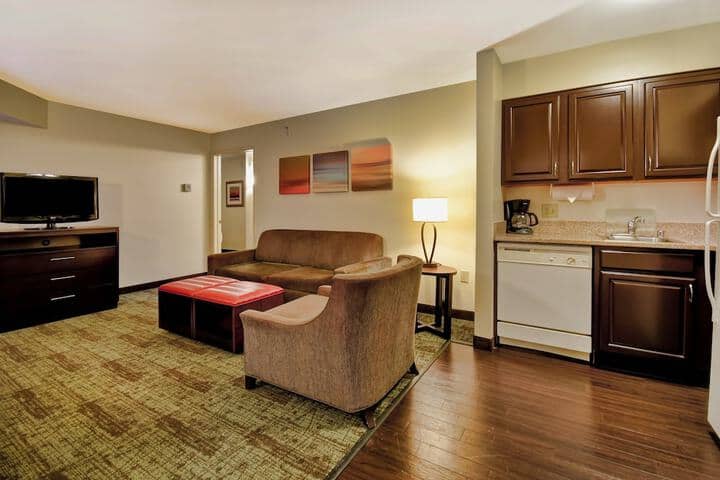 Room 4 of 55