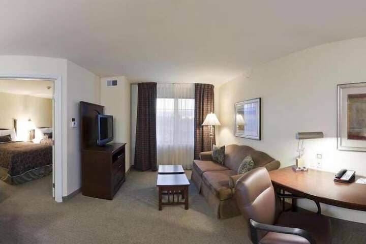 Room 42 of 90